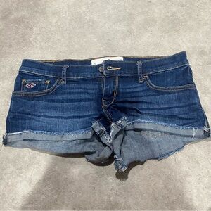 Hollister Women's Y2K Low Rise Dark Blue Jean Shorts Sz 5
